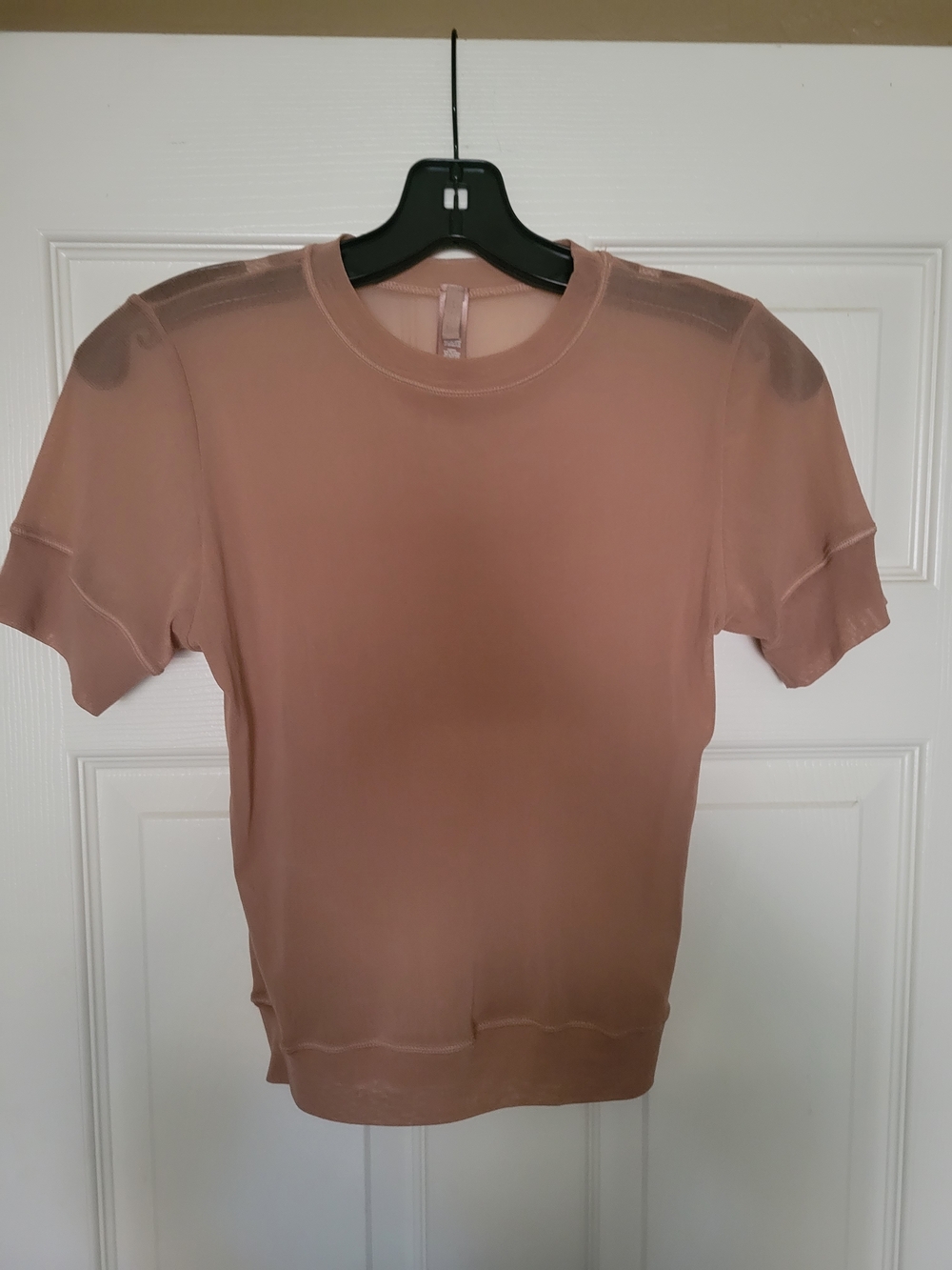 SKIMS Short Sleeve Crewneck Tee in Mauve Pink